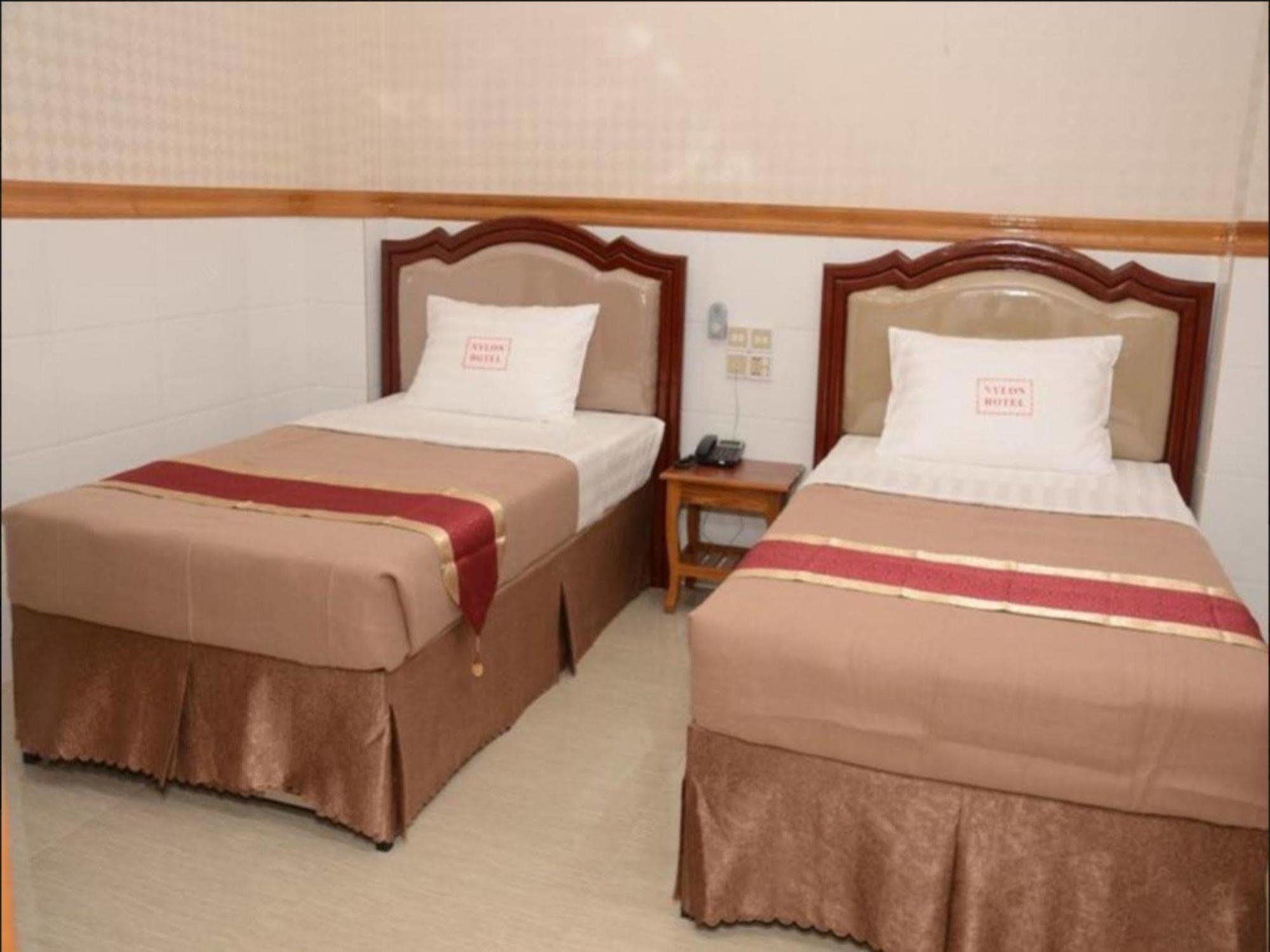 Hotel Nylon Mandalaj Kültér fotó